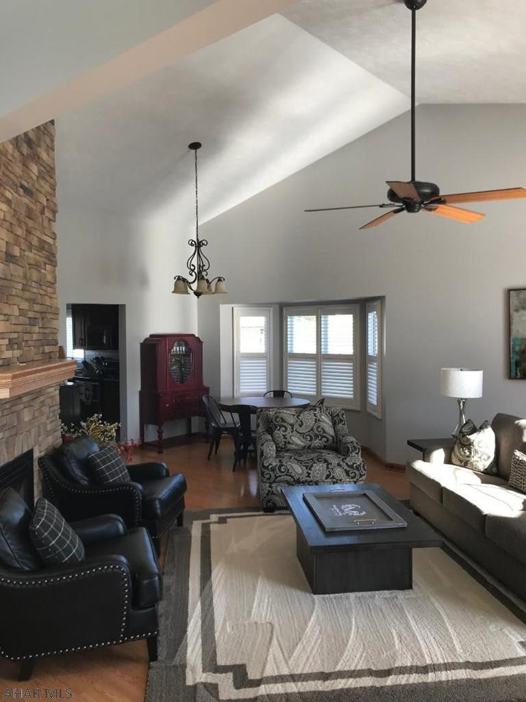 Holliday Heights - Residential