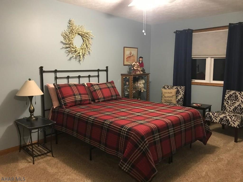 Holliday Heights - Residential