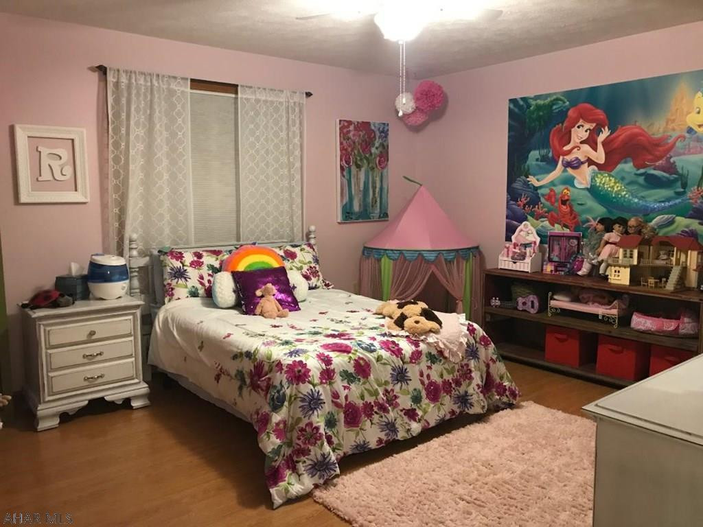 Holliday Heights - Residential