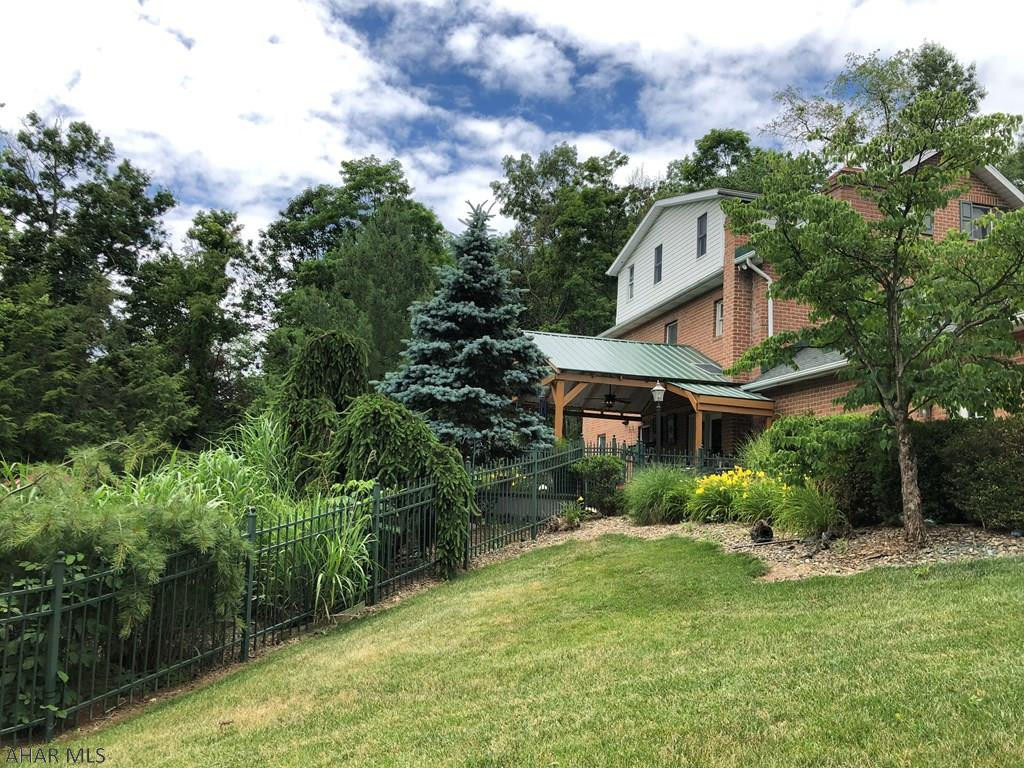 Elmwood - Residential