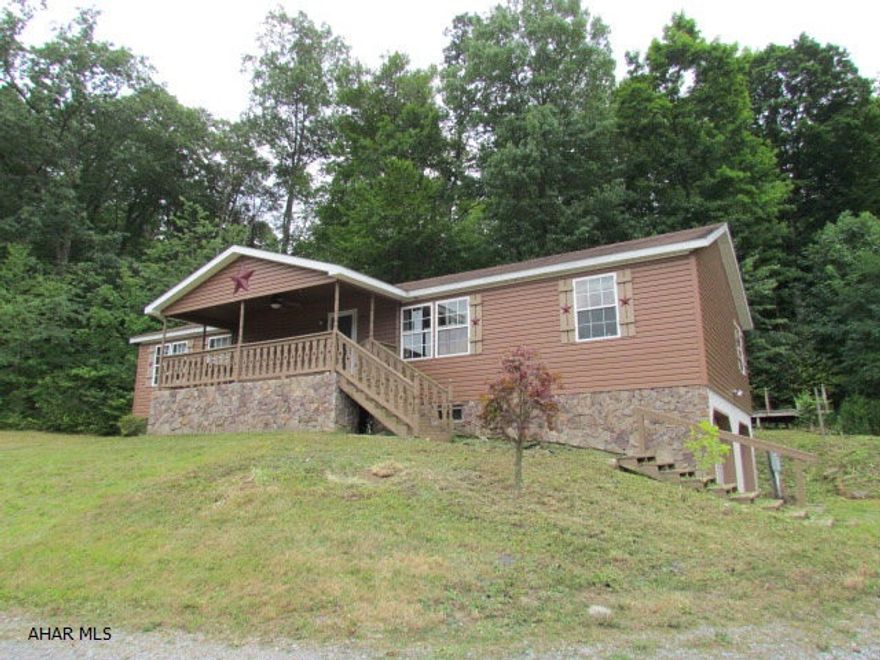 Per Seller, all offers must be submitted via Hubzu.com. Buyer to pay $299 Technology Fee to Hubzu.com at closing. Seller makes no representation or warranties whatsoever as to the condition of the property or of any defects therein (latent or otherwise). Seller will not pay transfer taxes.