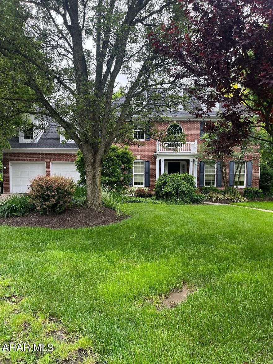 FSBO - COMP PURPOSES ONLY! 
CLOSE DATE - 5/17/24
Incredibly well kept home - new kitchen, hardwood floors in great room. Finished basement with wet bar and temperature controlled wine cellar.