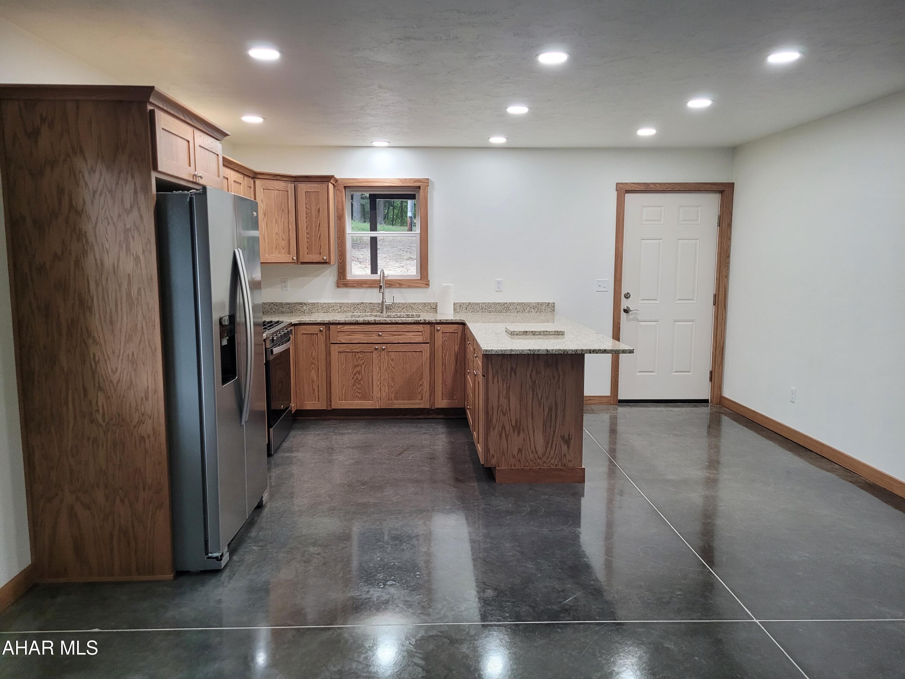 Glendale Yearound - Residential