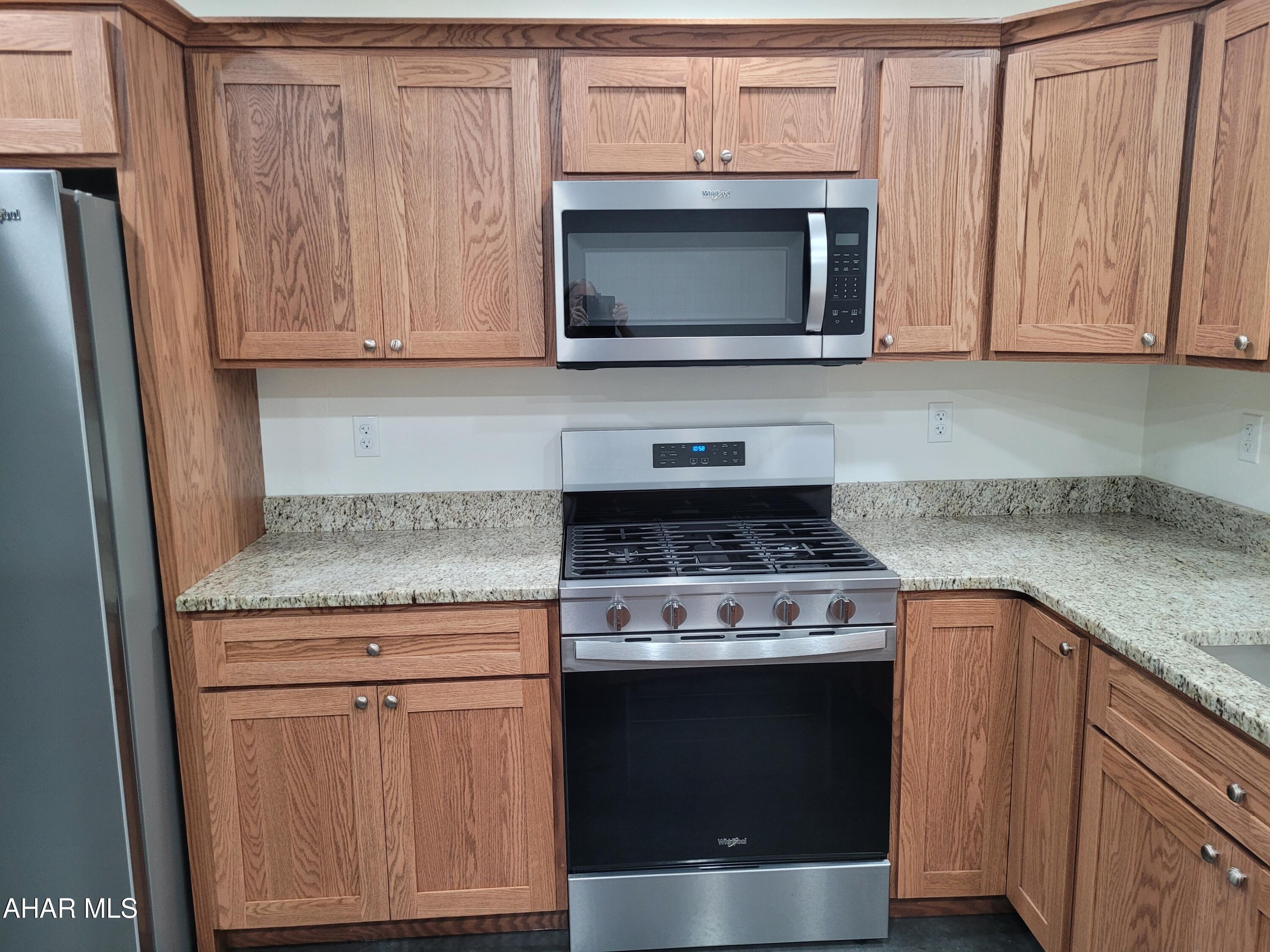 Glendale Yearound - Residential