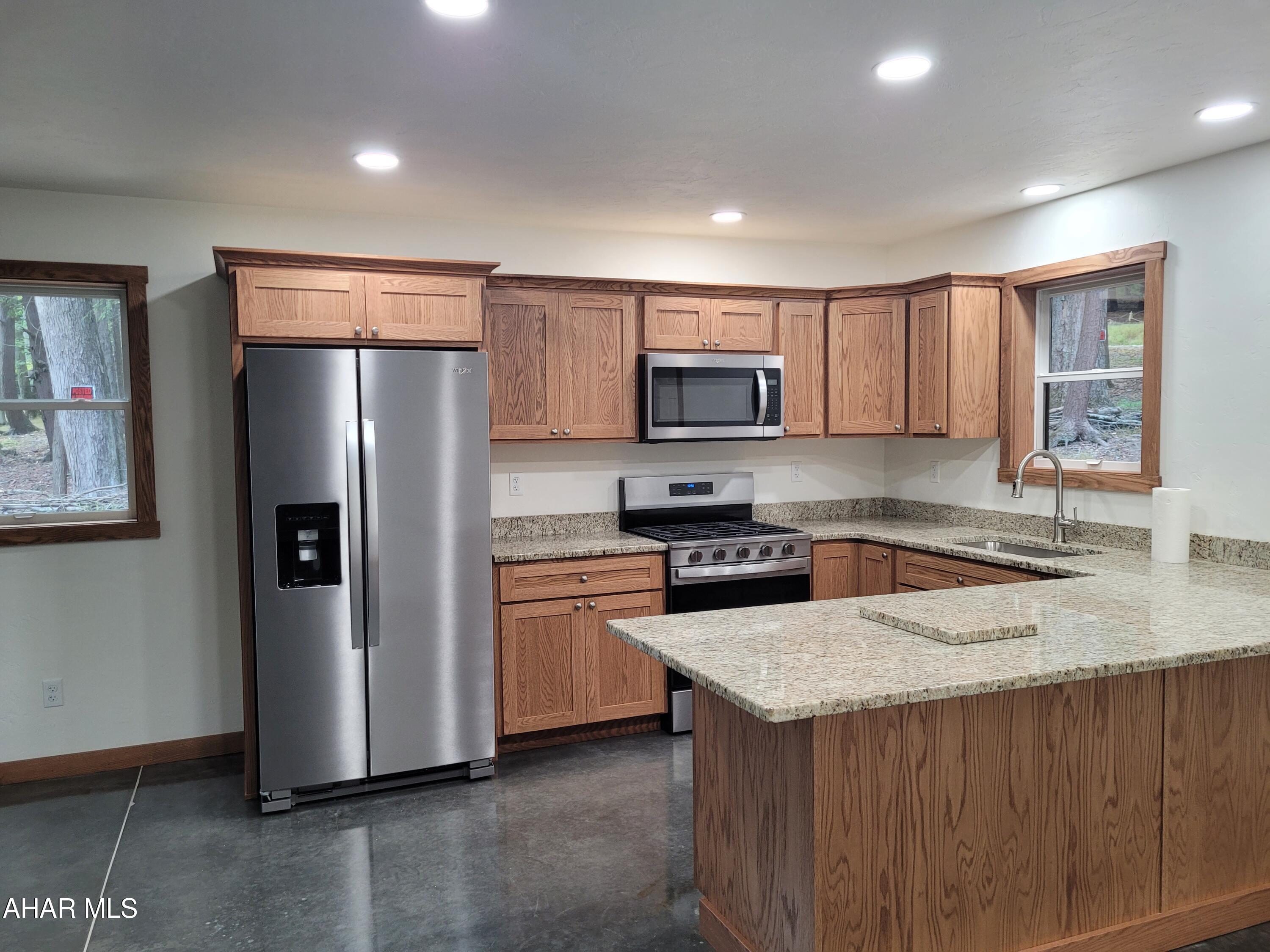 Glendale Yearound - Residential