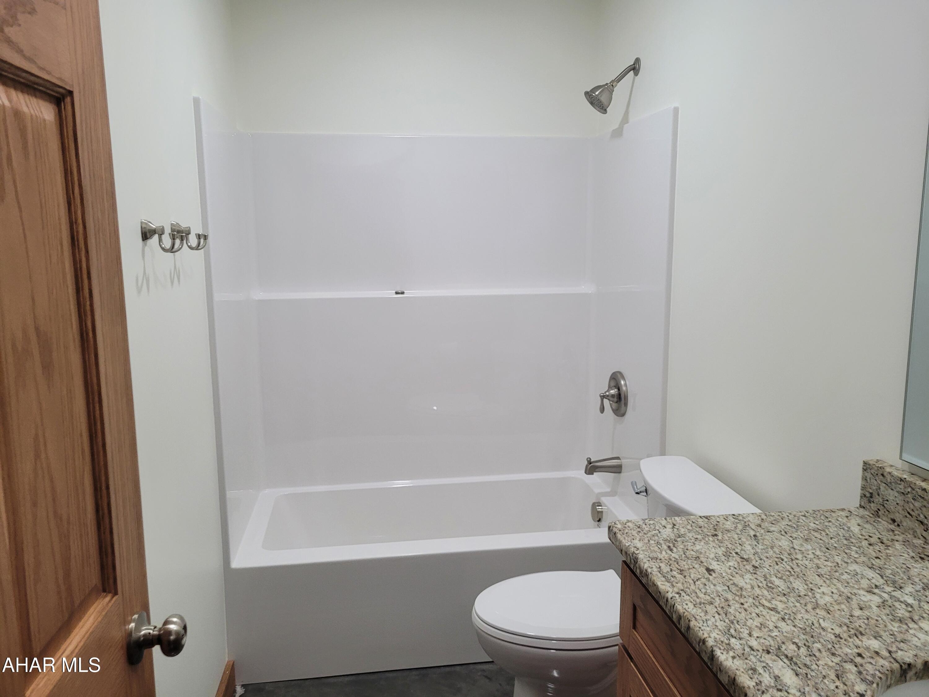 Glendale Yearound - Residential