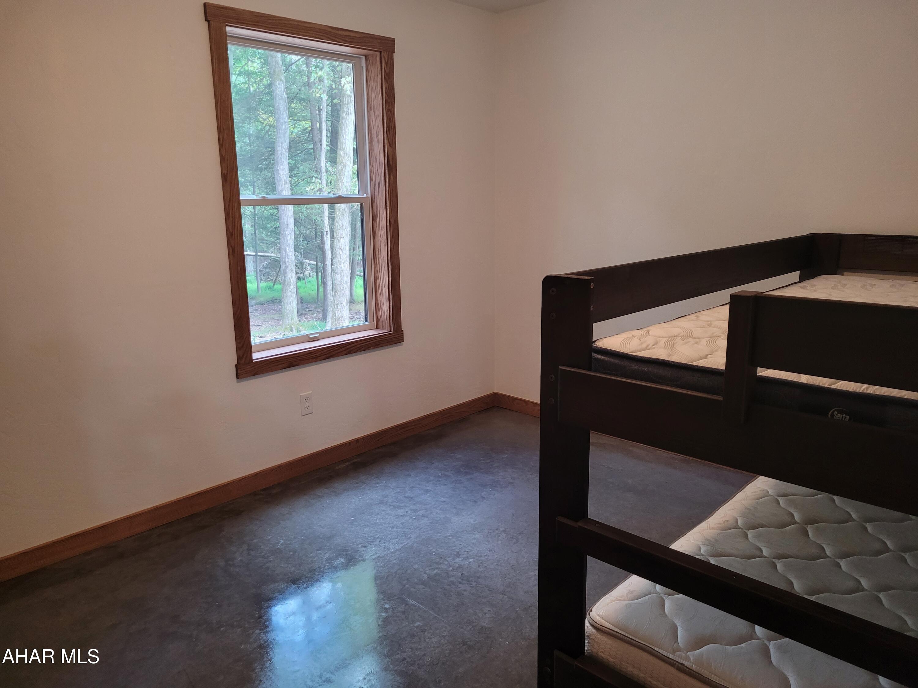 Glendale Yearound - Residential