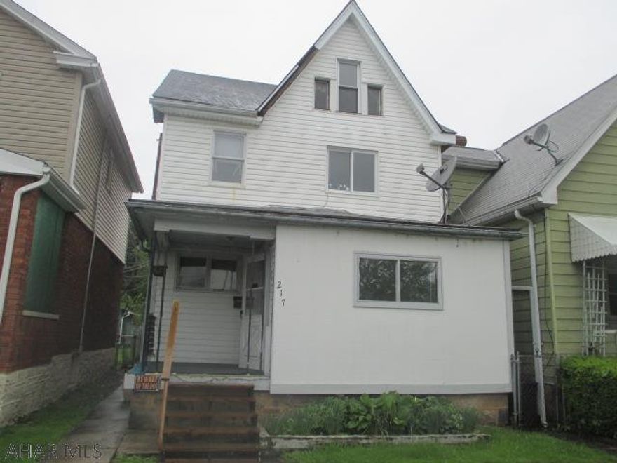 Great income opportunity! 3 -4 bedroom spacious house. Located in Juniata. Fenced in yard, carport, 10 year old roof. Needs some TLC to make this a great rental or home of your own. Sold AS IS! MOTIVATED SELLER, WILL CONSIDER ALL OFFERS!