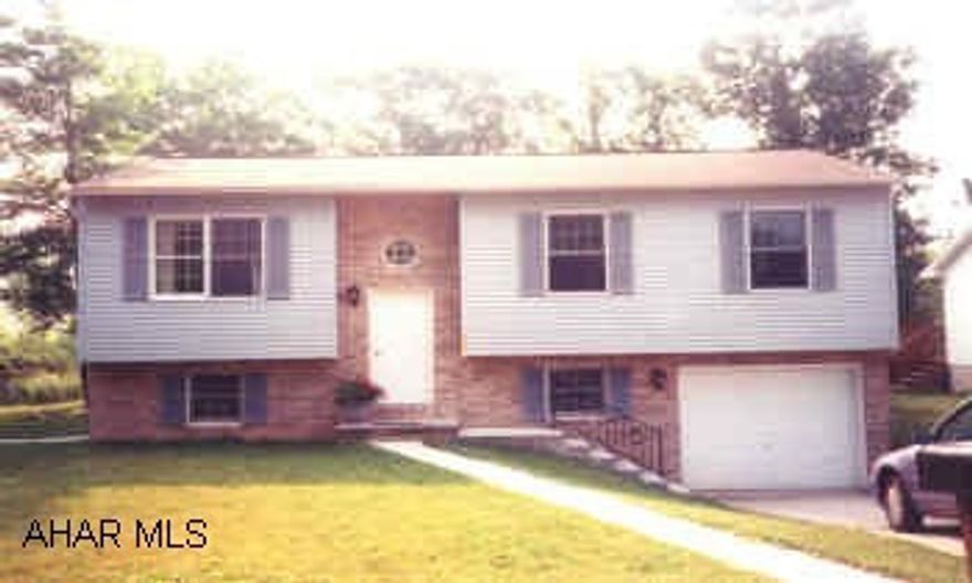 LOVELY 2 BEDROOM, ONE BATH IN ELDORADO. 60X125 LEVEL LOT WITH EAT-IN KITCHEN, DECK, CENTRAL AIR, NATURAL GAS HEAT.
