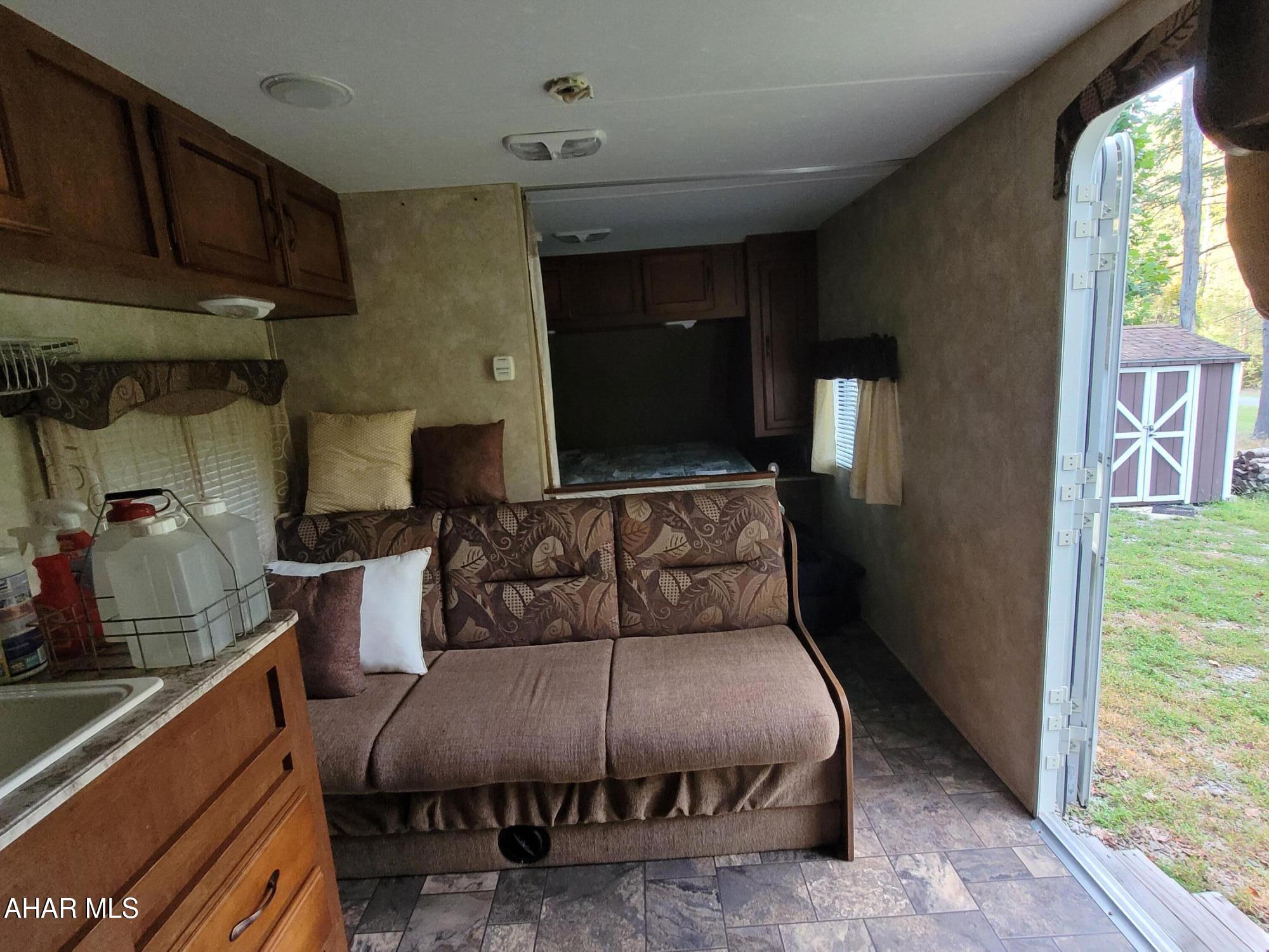 Glendale Yearound - Residential