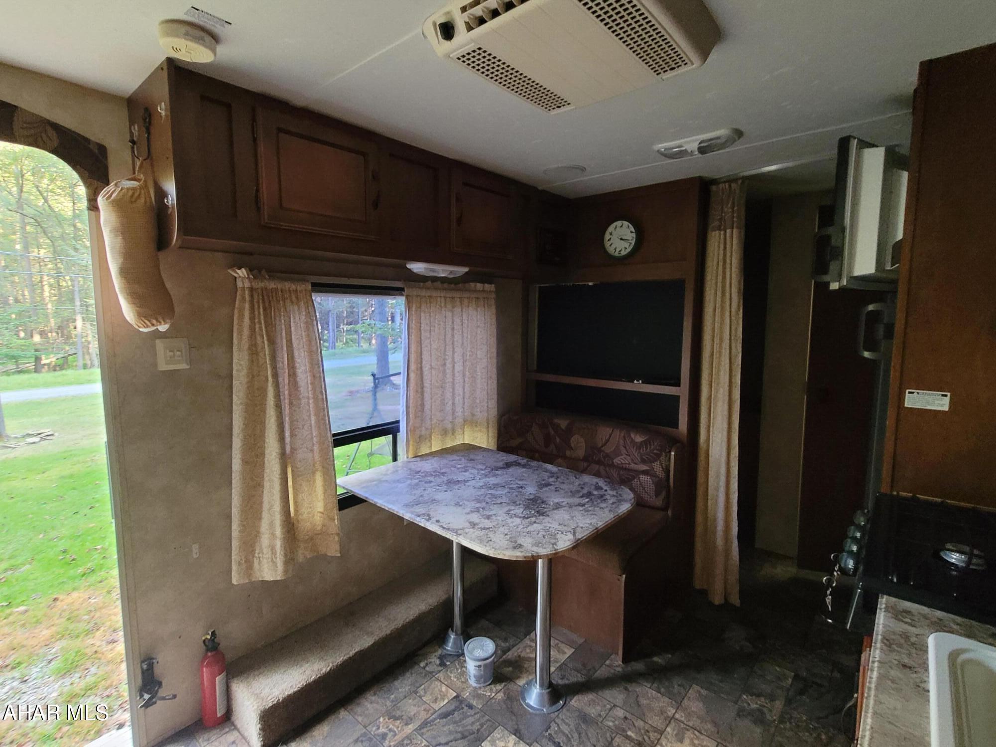 Glendale Yearound - Residential