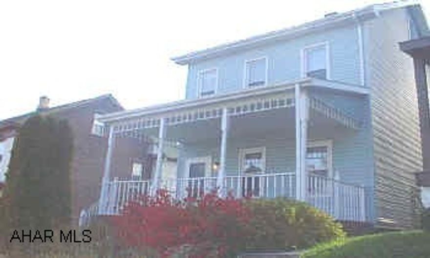 4br house w/ 5th br in heated attic, on 50 X 120 lot . front porch, side porch, rear cement patio. off street parking, nice landscaping Must see this family sized home on double lot w/ off street parking. 5 br 1.5 bths. Lg. kit. w/ all appliancesincluded. Priced to sell quickly. roof allowance with full price offer.. seller former realestate agent.