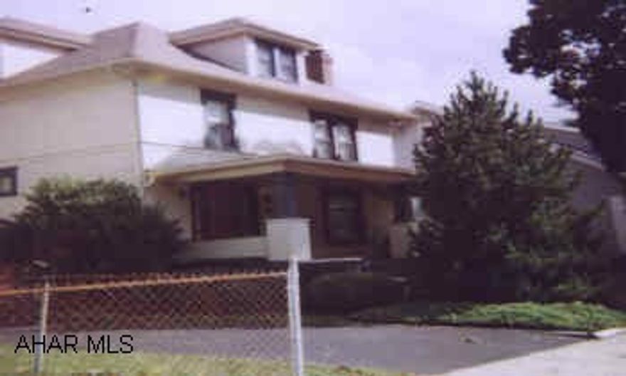 MODERN KITCHEN. CUTE KITCHEN NOOK. VERY WELL MAINTAINED. FINISHED ATTIC WITH HEAT. NEW FURNACE & ROOF, CA. UPDATED WIRING, COPPER PLUMBING. FENCED-IN LOT. NICE DECK.