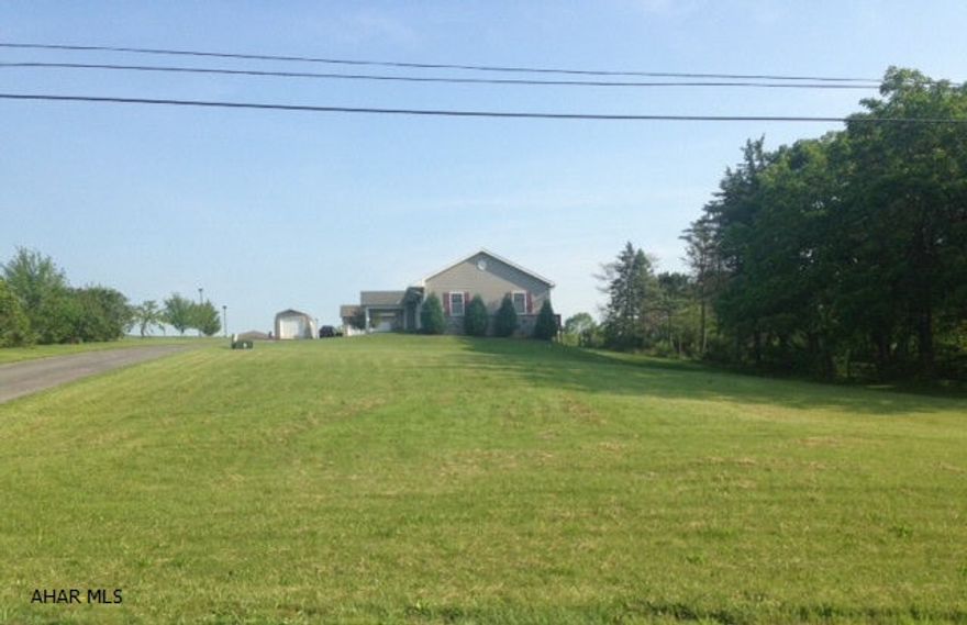 Lovely building lot with 0.368 acre in Country Ridge Estate. All utilities are present and underground.