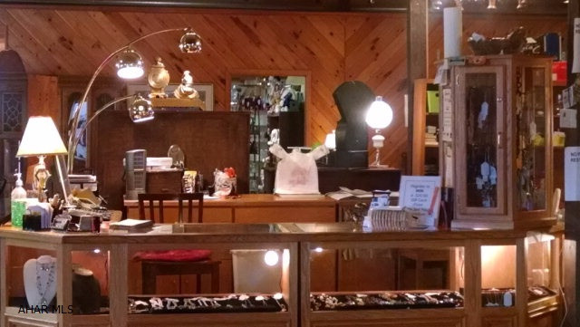 Unknown - Commercial Sale