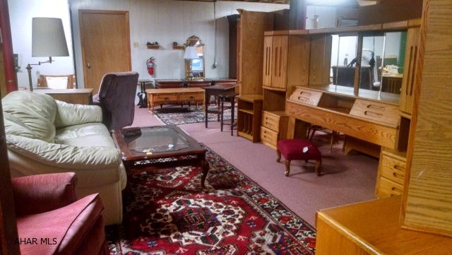 Unknown - Commercial Sale