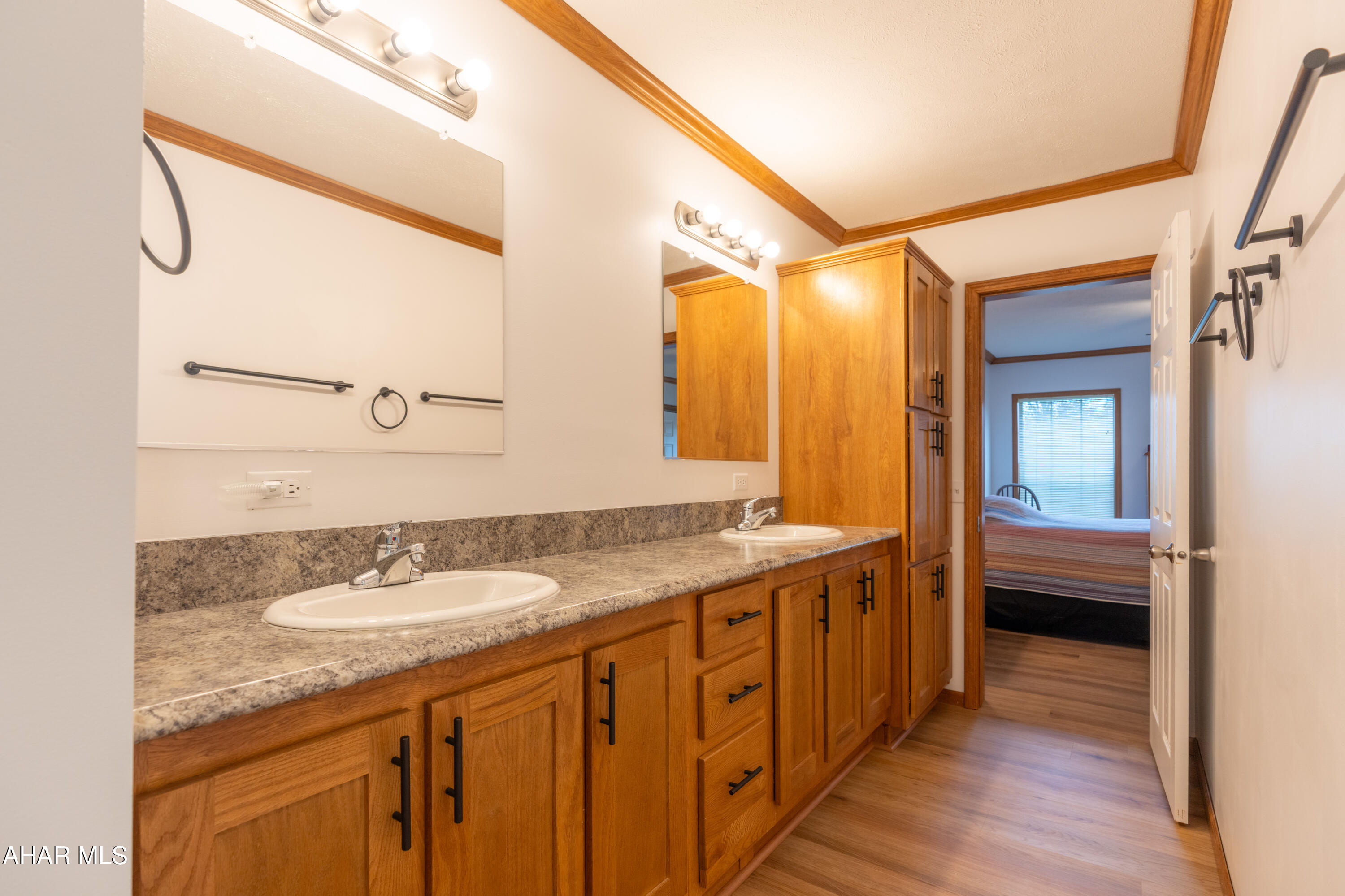 Foot of Ten - Residential