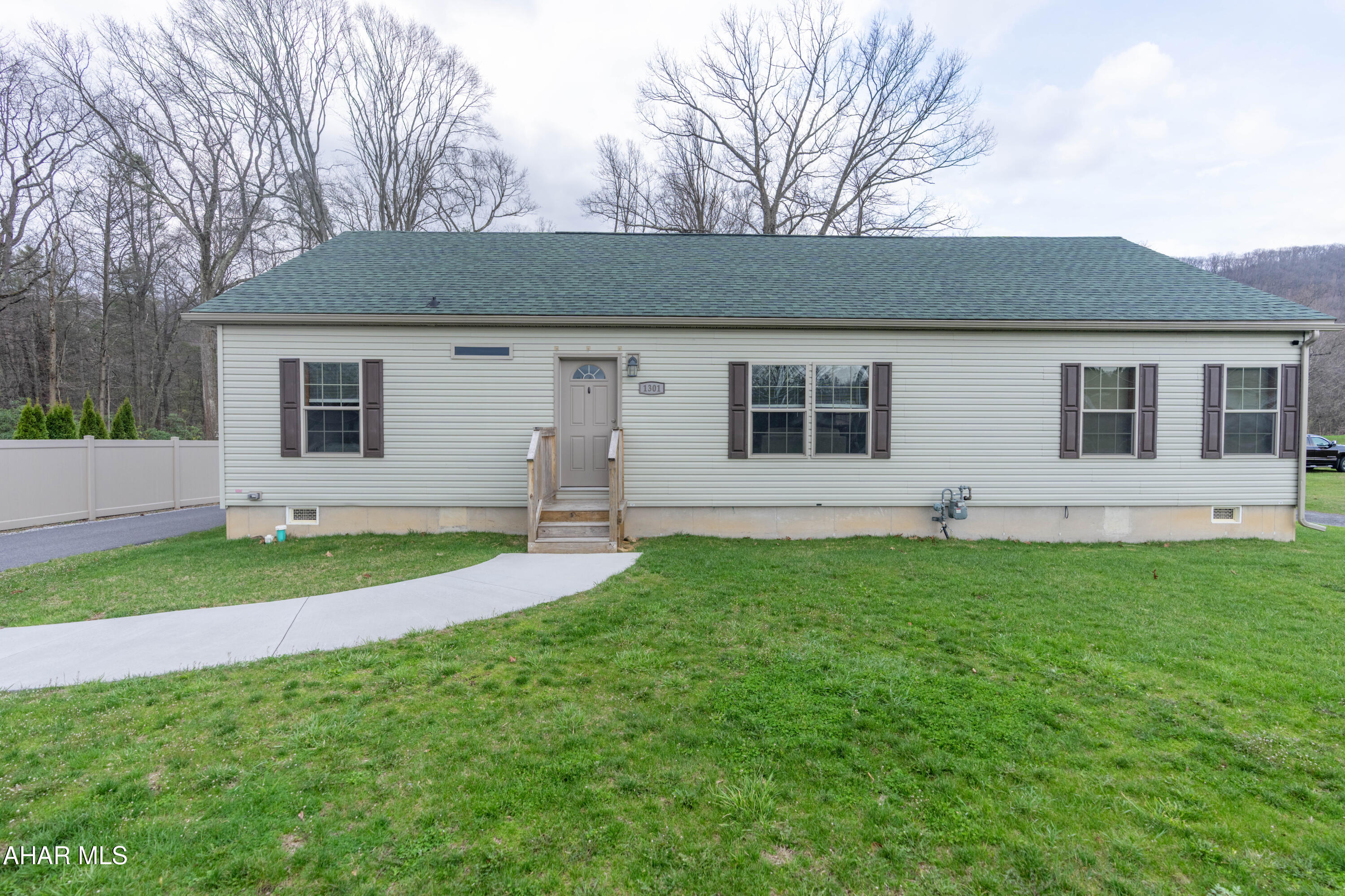 Foot of Ten - Residential