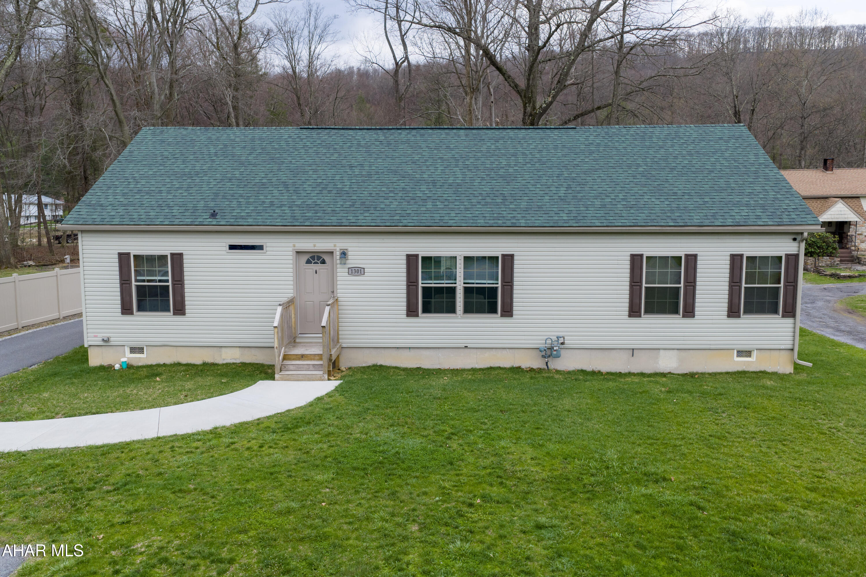 Foot of Ten - Residential