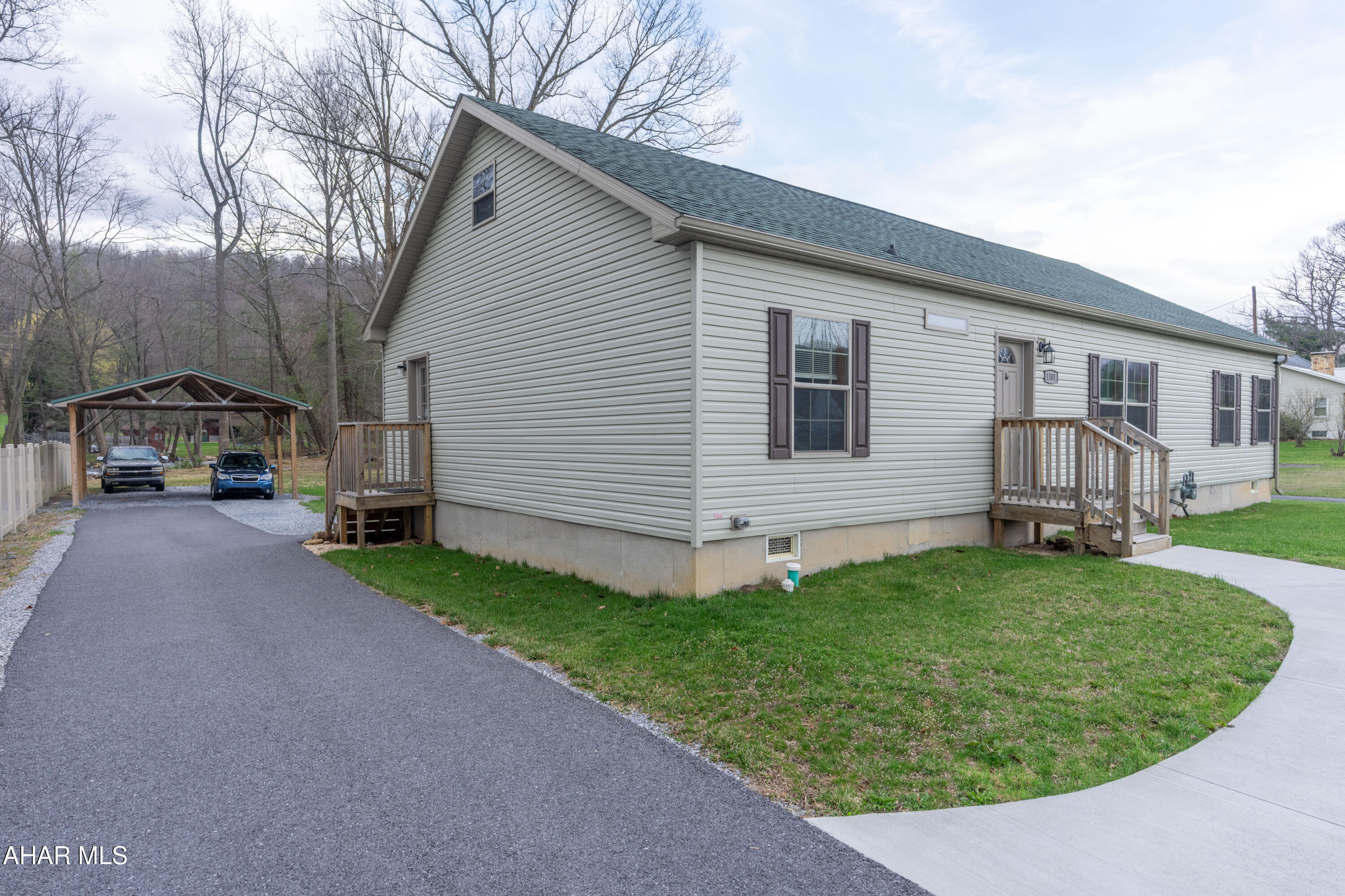 Foot of Ten - Residential