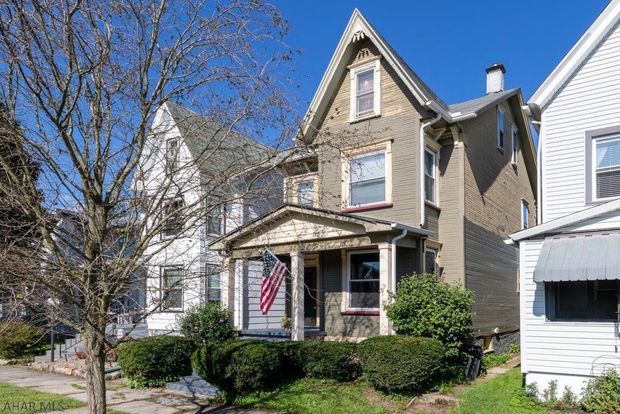 Nice neighborhood located near Mansion Park. Perfect for 3 bedroom starter home, close to activities. Kitchen is a galley kitchen with yard (could be off street parking). 2 bedrooms on second floor with 1.5 baths on second floor. Attic has been used as bedrooms. Seller is motivated