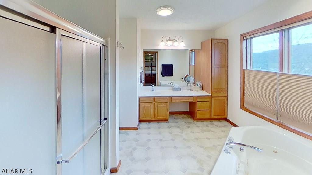 Maple Hollow - Residential