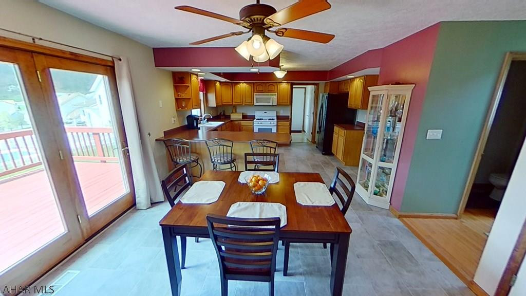 Maple Hollow - Residential