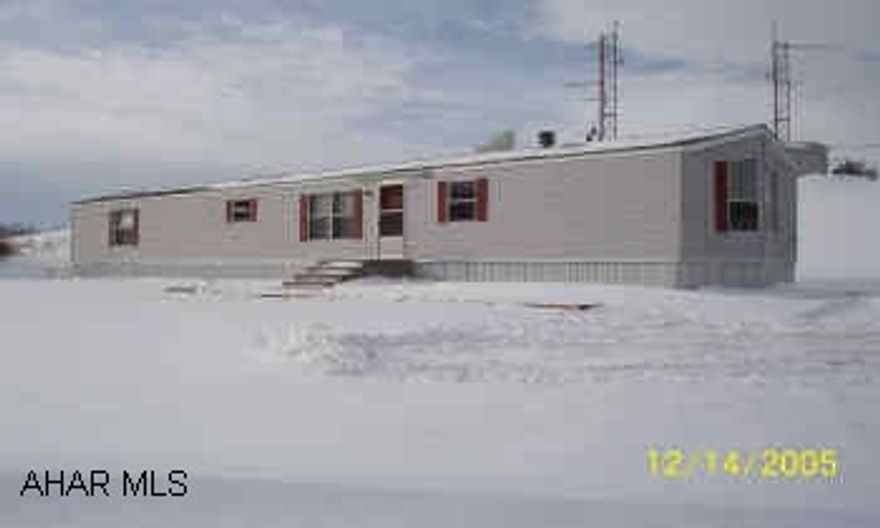 1991 COLONG MOBILE HOME ON DEEDED LOT LARGE LOT AT END OF DEAD END STREET