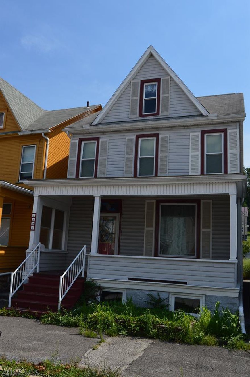 This 4 bedroom, 1 bath house is situated in a great location within Altoona. A solid home that has been well-maintained and taken care of also offers a 1 car garage and central air.