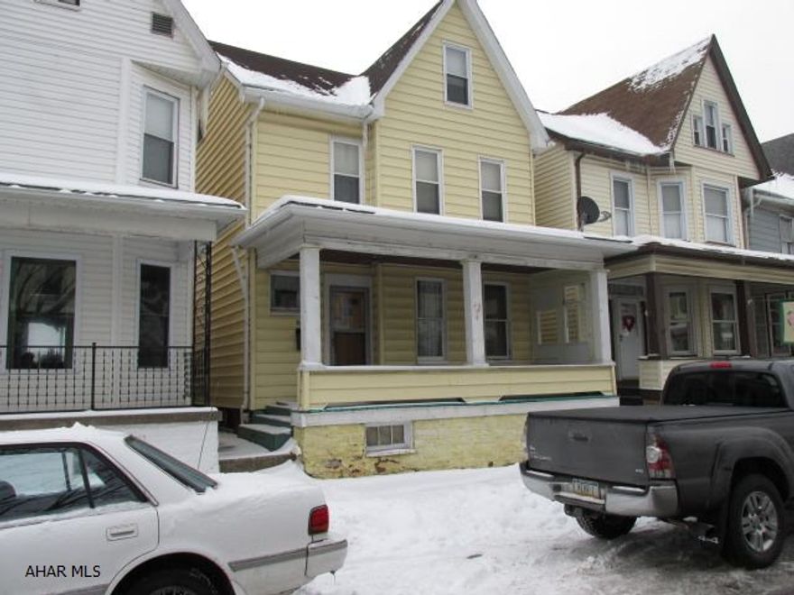 Solid home needs updating inside mechanics all good.