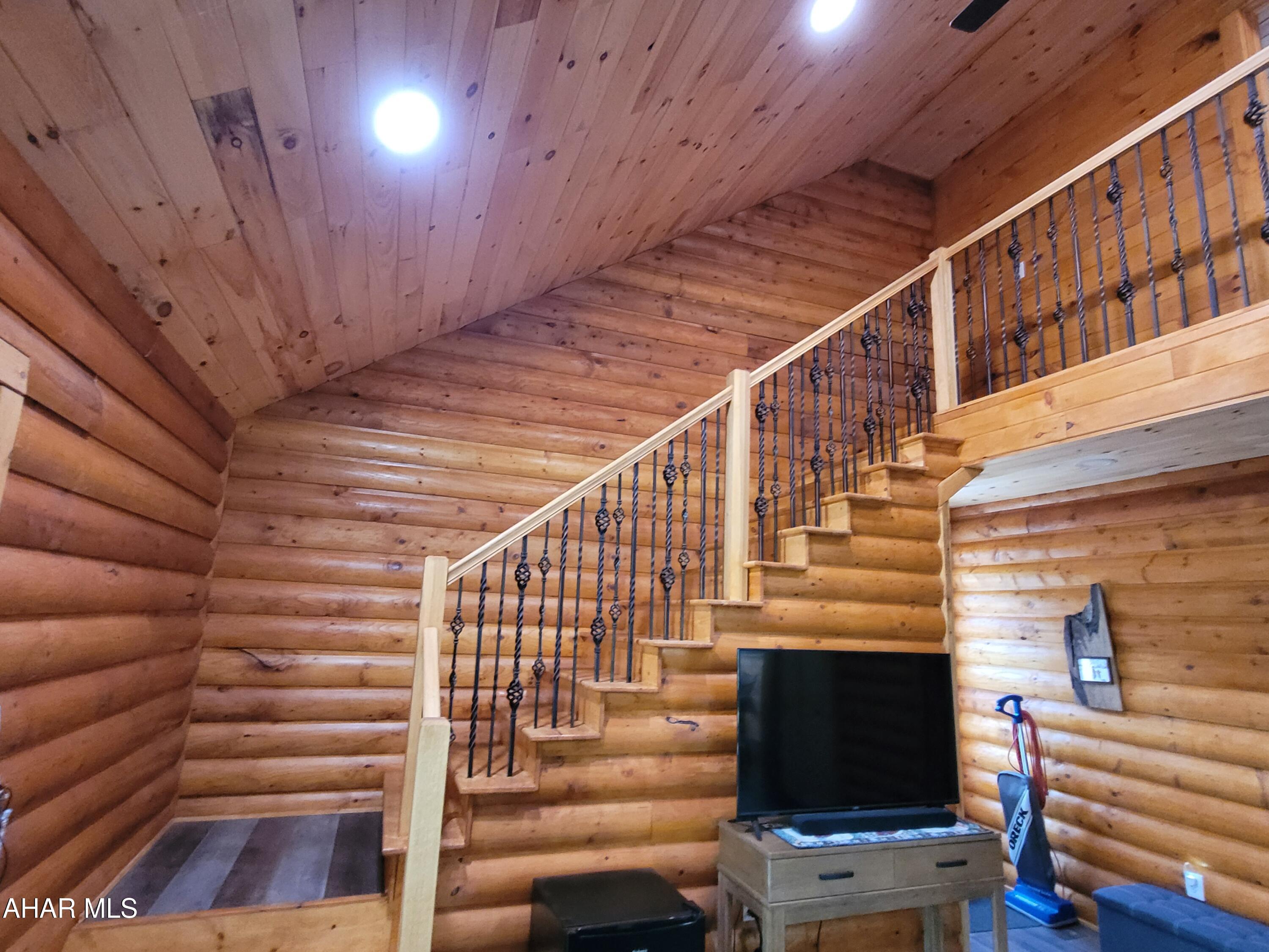 Glendale Yearound - Residential