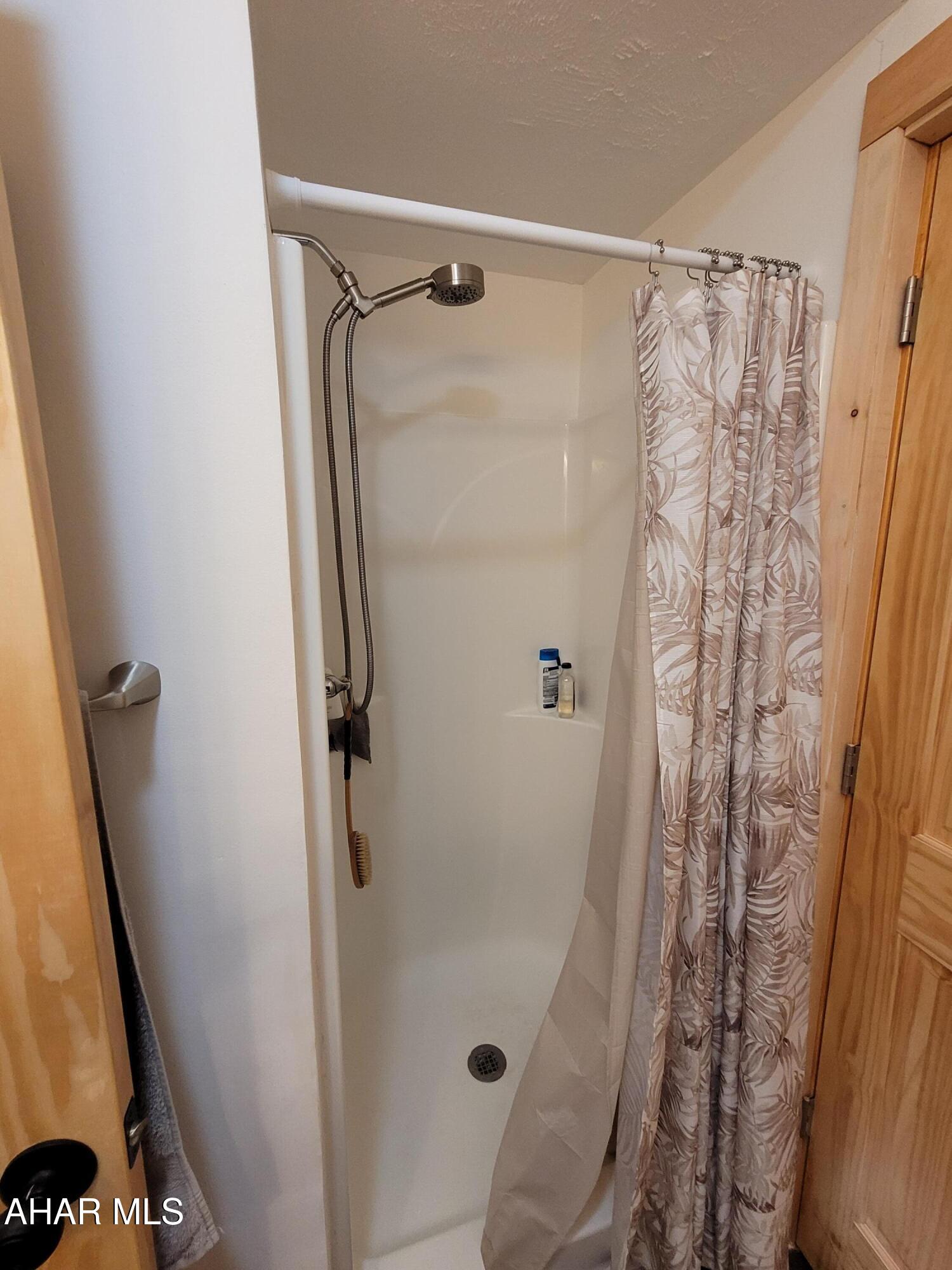 Glendale Yearound - Residential