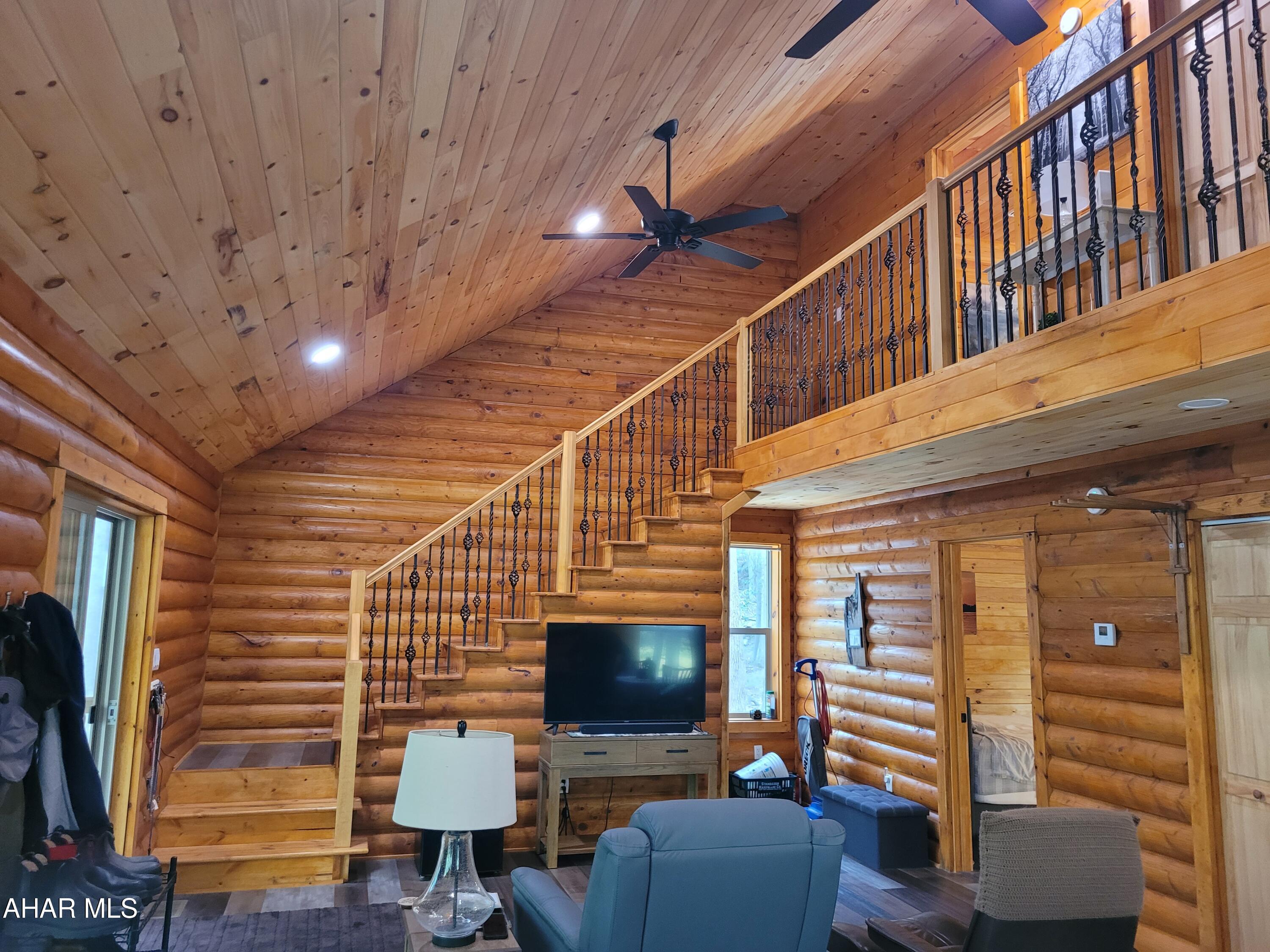 Glendale Yearound - Residential