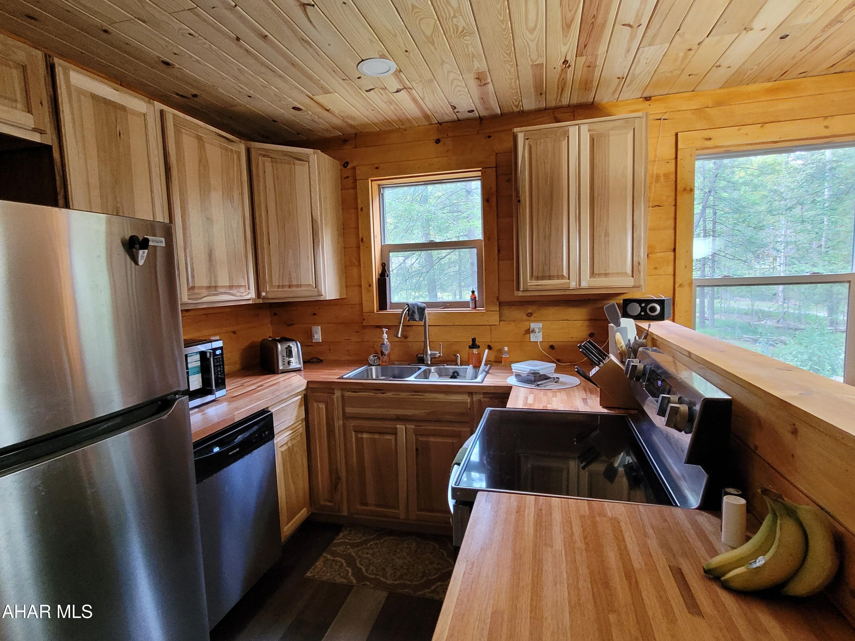 Glendale Yearound - Residential