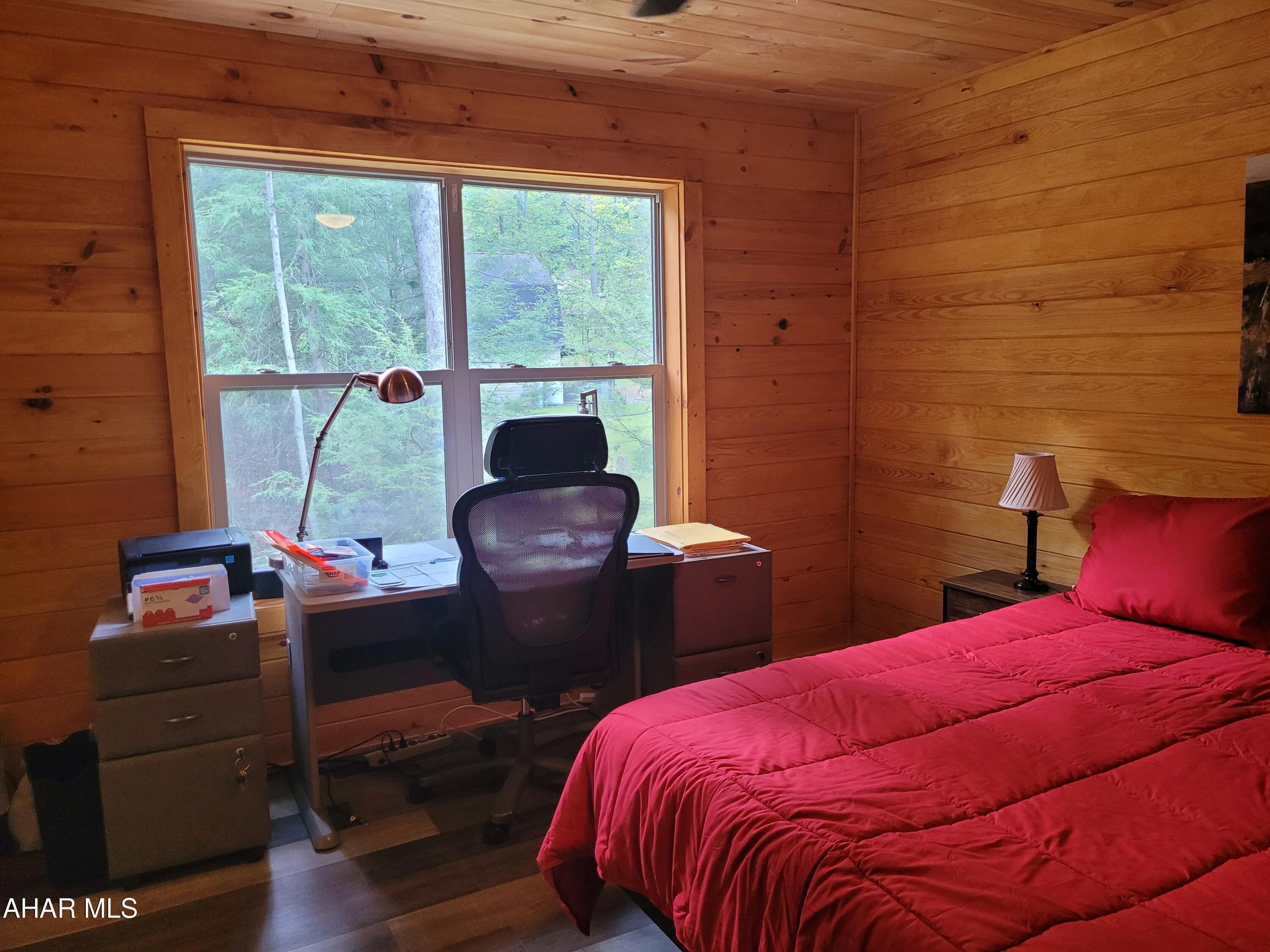 Glendale Yearound - Residential