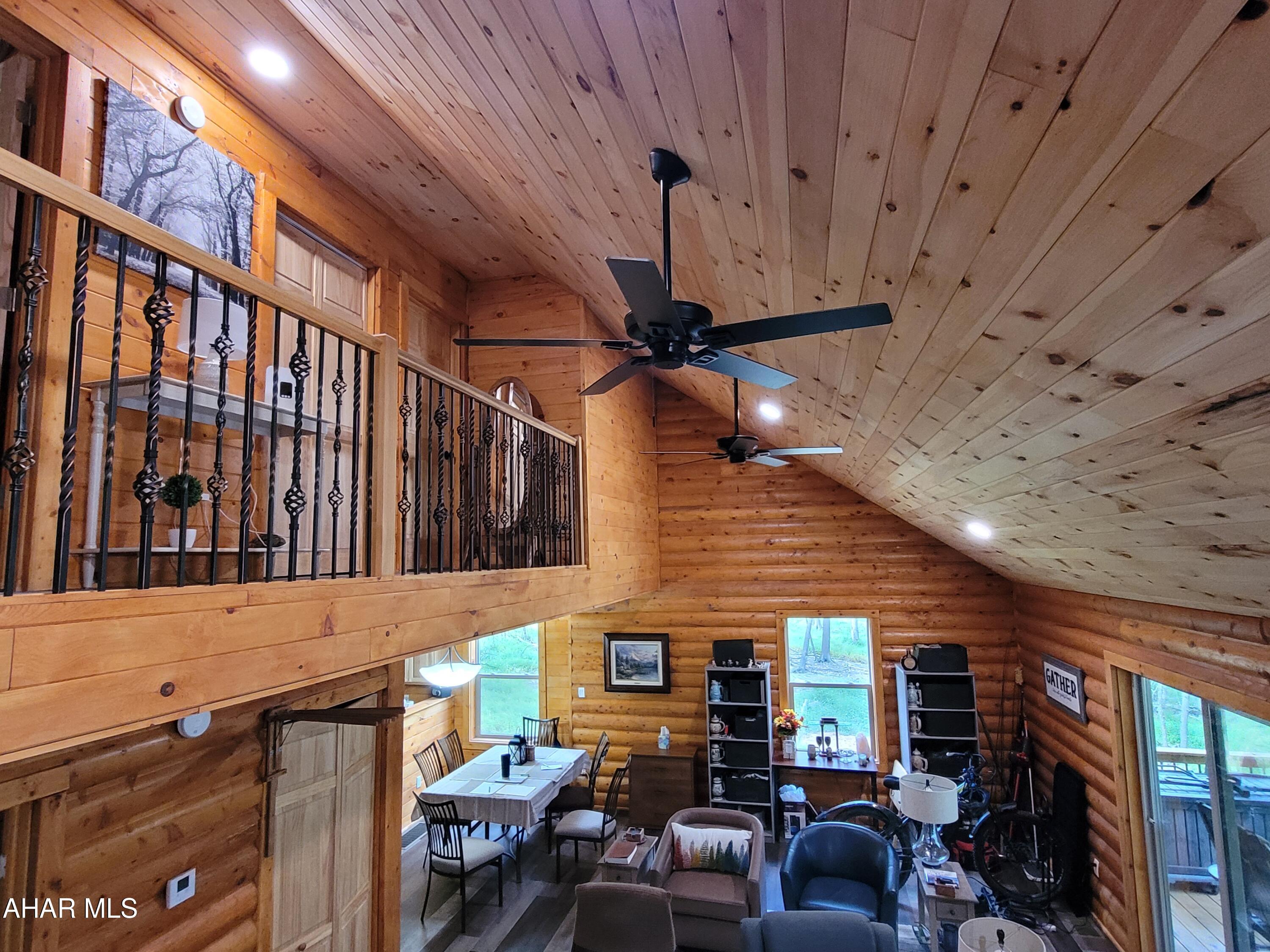 Glendale Yearound - Residential