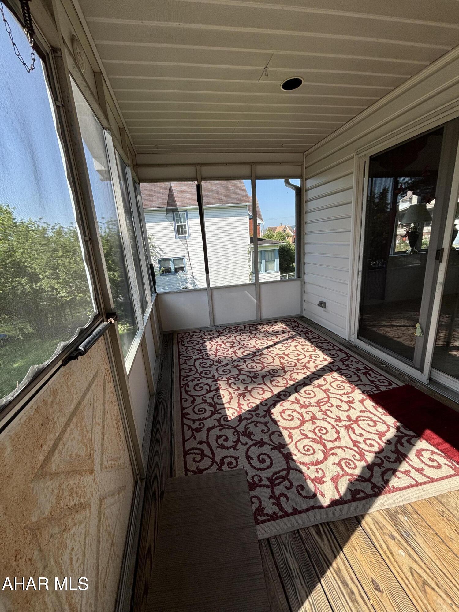 Juniata - Residential