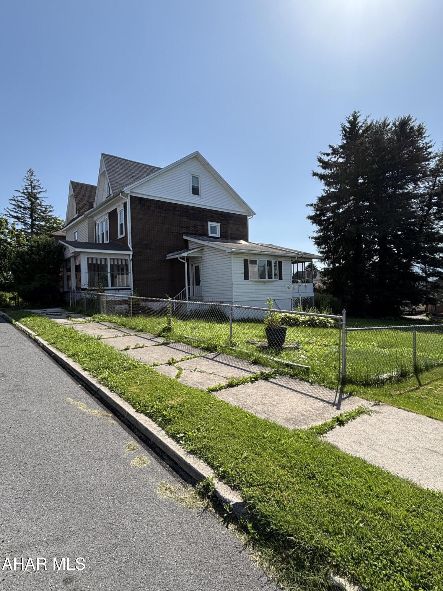 Juniata - Residential