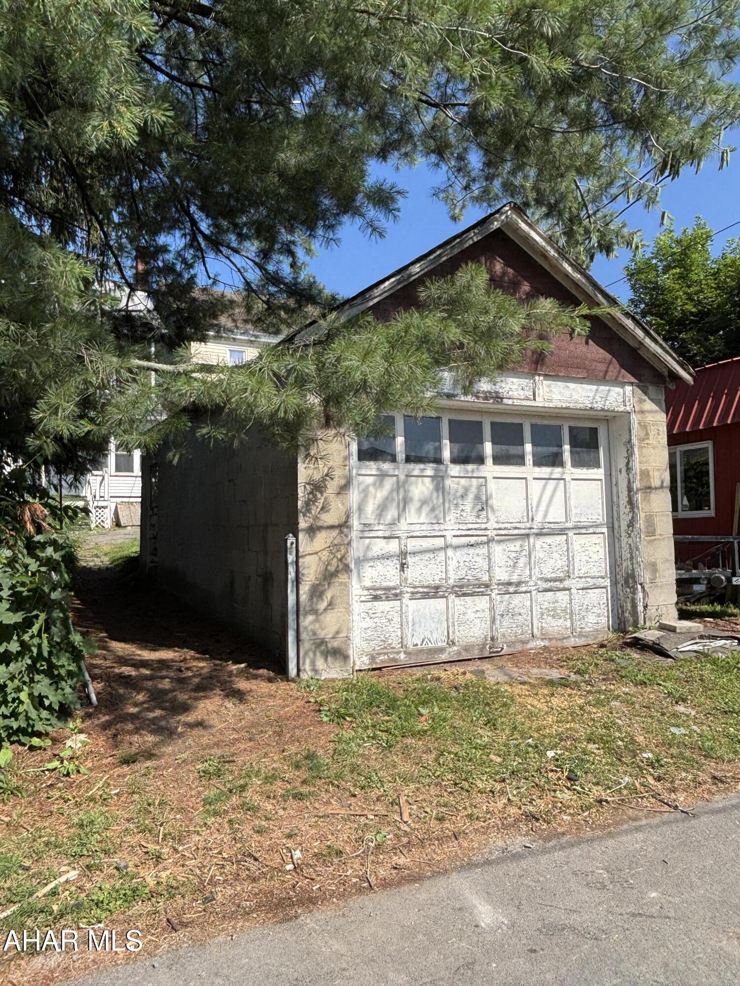 Juniata - Residential