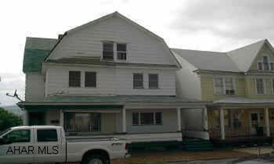 Great 3-bedroom 1.5 bath Starter, Newer Carpet Roof-Good Income Producer, Possible 2 bedroom in Attic