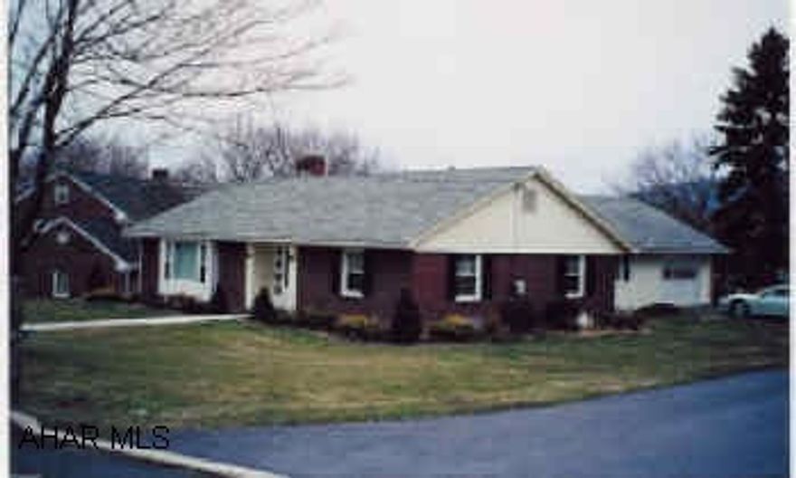 3 BR brick ranch in very nice neighborhood. Excellent condition