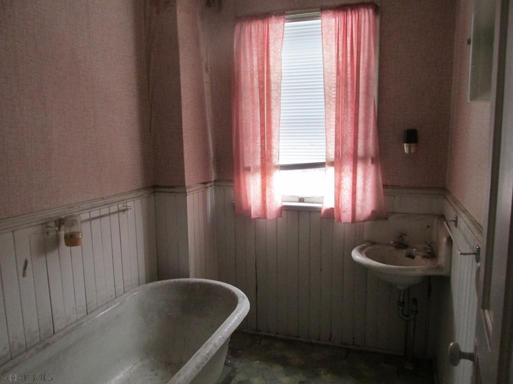 Unknown - Residential Income