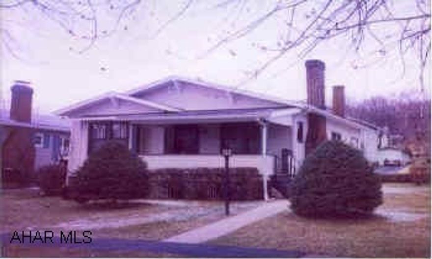 FANTASTIC PLEASANT VALLEY RANCH W/ NEWER VINYL SIDING AND NEWER 200 AMP BREAKERS, LIVING RM W/ GAS FIREPLACE, 2-CAR GARAGE.