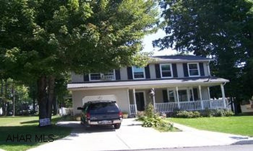 2-story, excellent condition, 3 BR, 1 1/2 bath Excellent condition, fenced yard, deck, attahced 1 car plus separate 2 car garage.