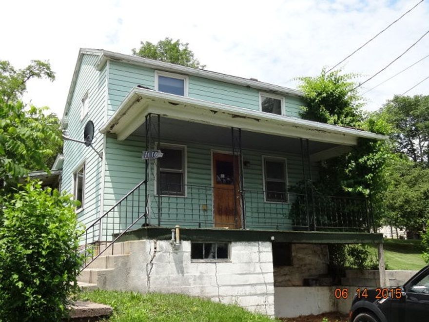 Property being sold As is Buyer must pay 2% transfer tax. Earnest money checks in Cashiers check payable to Colony Realty Group, LTD. This property eligible under Freddie Mac First Look Initiative through 9/16/15. Homesteps offers credit at closing for actual price of home warranty up to $500 for owner-occupant. Ask about details