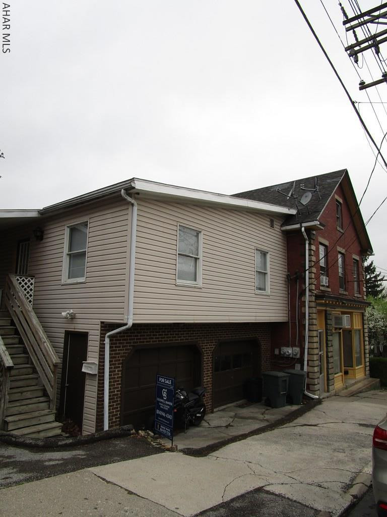 Hollidaysburg - Residential Income