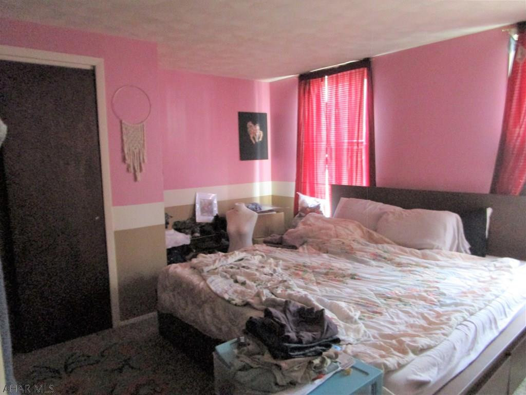 Hollidaysburg - Residential Income