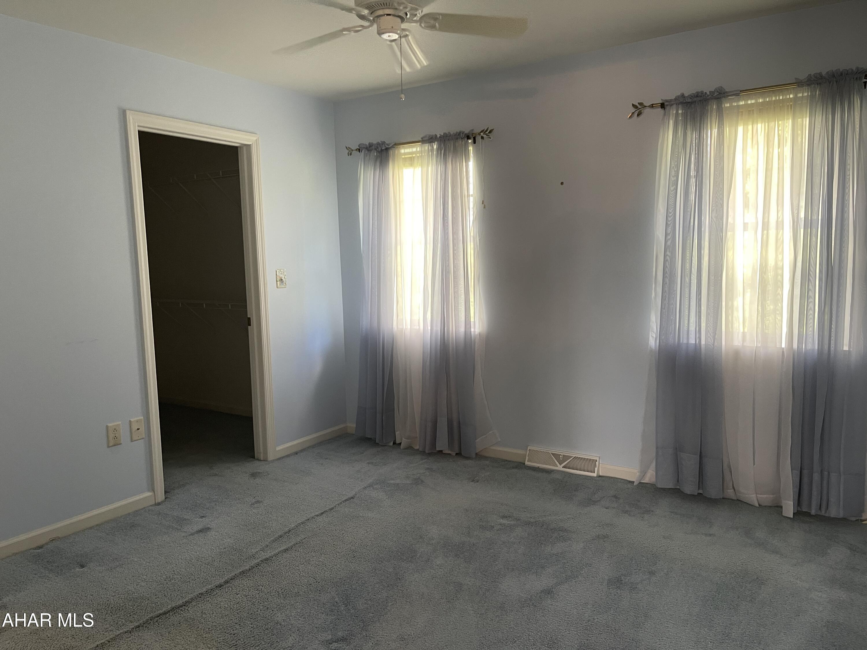 Holiday Hills - Residential