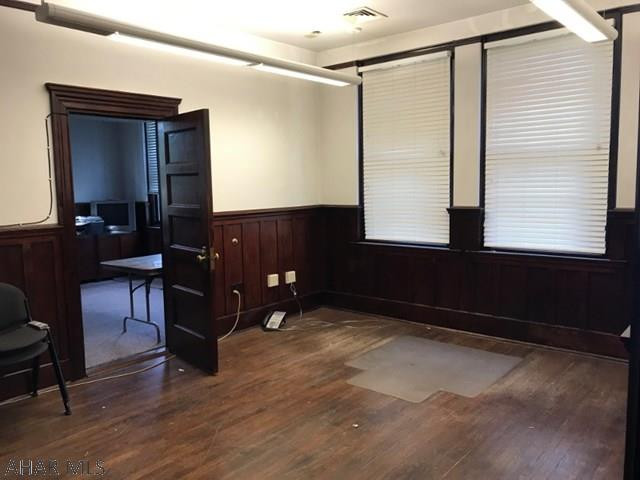 Unknown - Commercial Sale