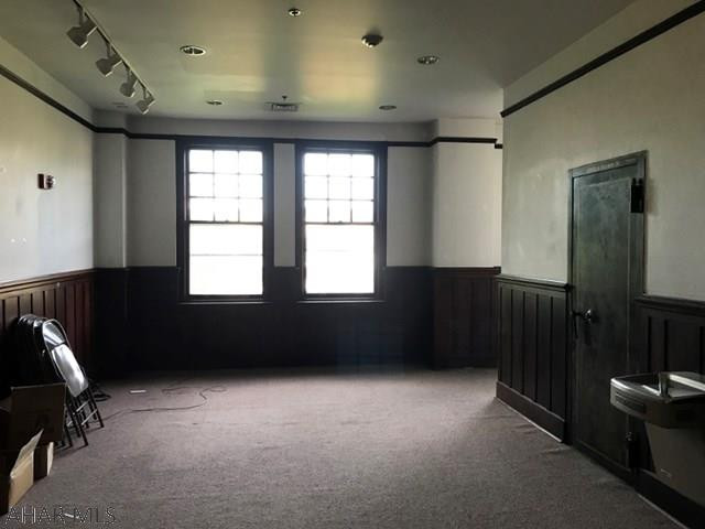 Unknown - Commercial Sale